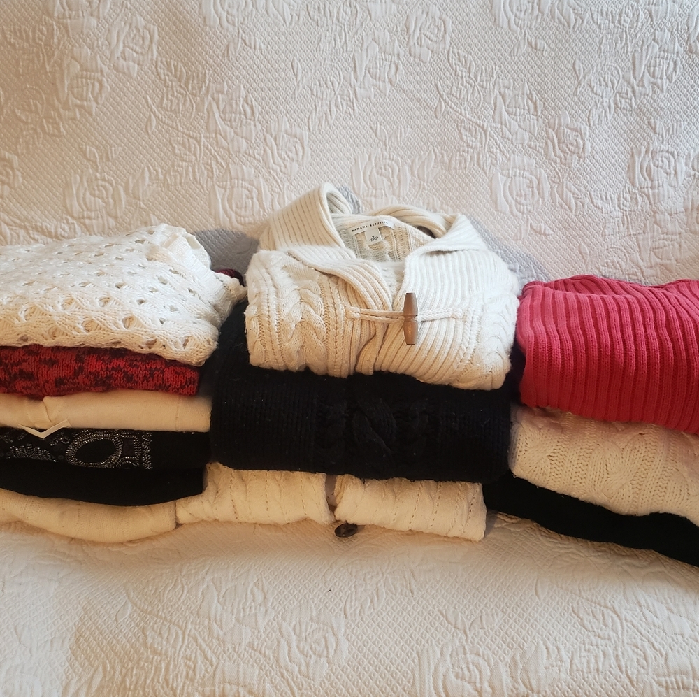 LOT of 11 sweaters
